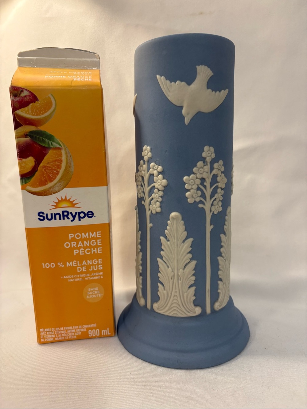 Vtg ECanada Art Pottery Jasperware vase